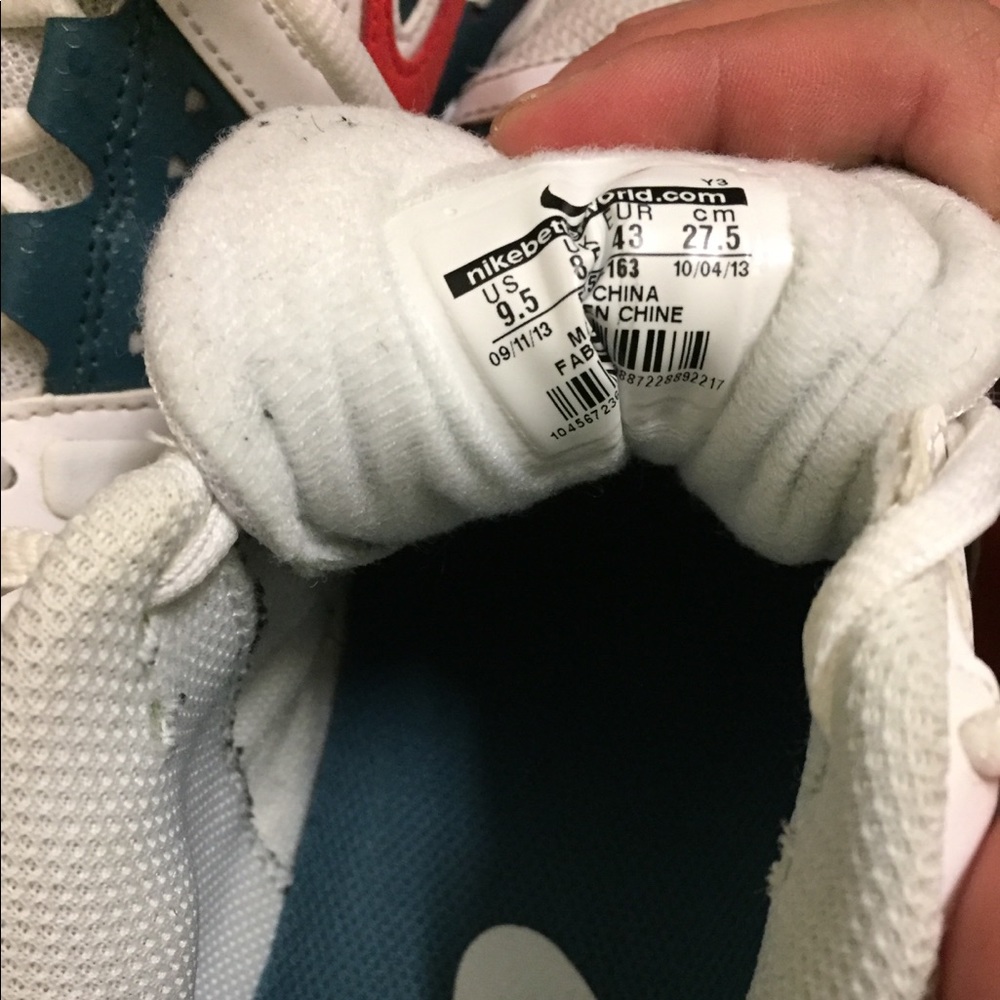 White Nike Men’s 9.5 - Picture 4 of 4